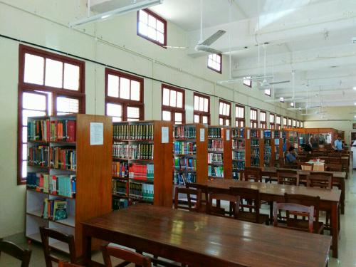 Shelf-work-at-Library-Block-Govt.-Medical-College,-Kozhikode